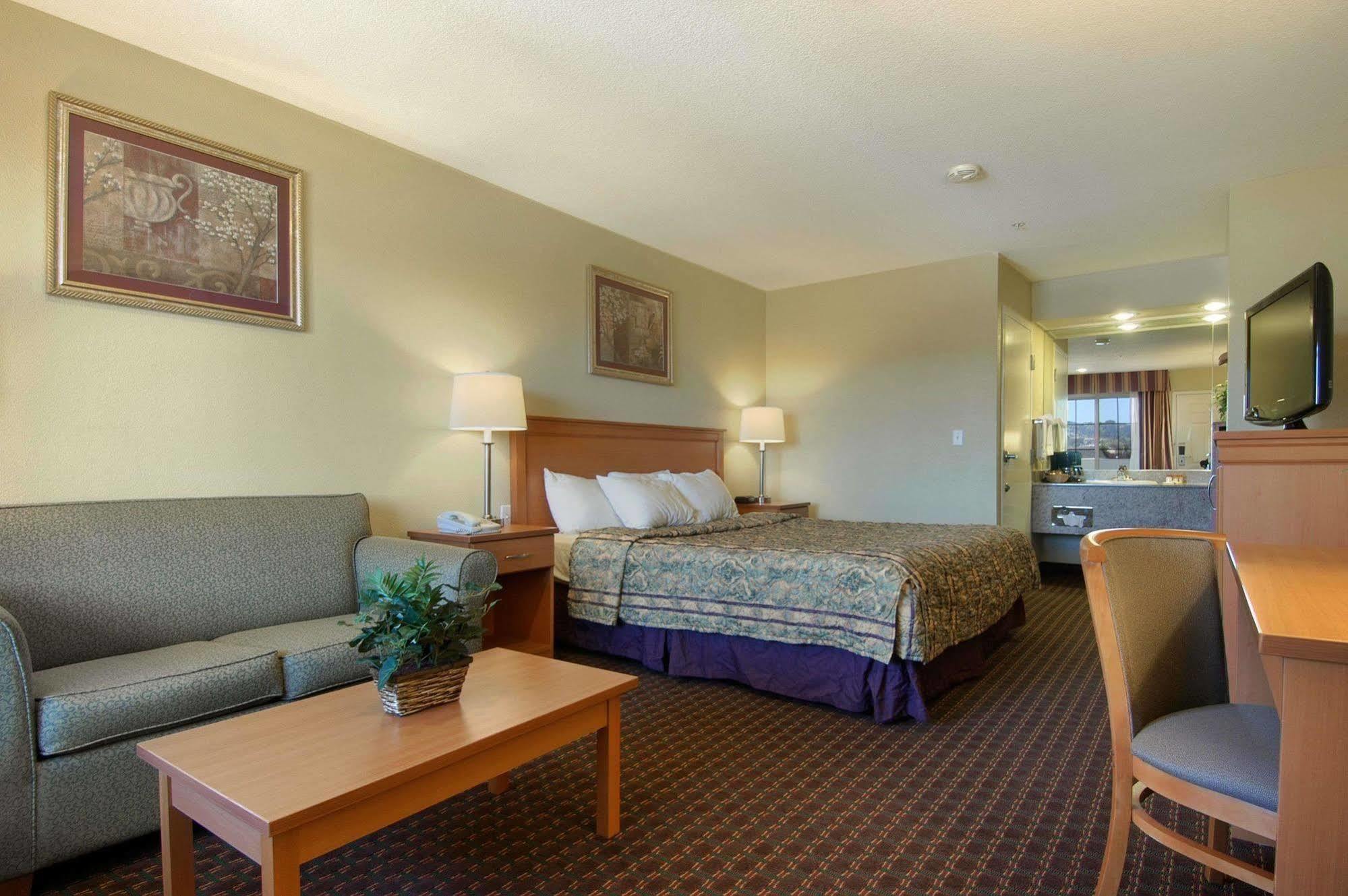 Days Inn By Wyndham Hayward Airport Zimmer foto